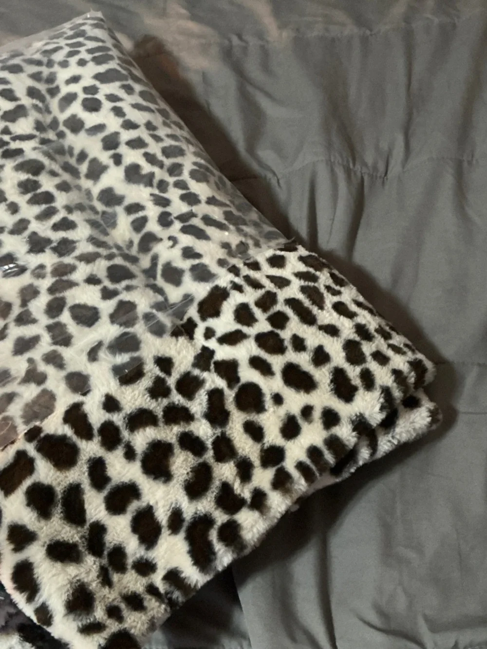 Luxe Snow Leopard Sofa Cover -